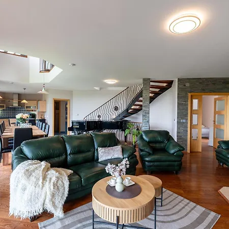 Fenix Willa *